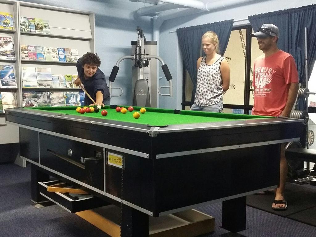 Reef Lodge Backpackers Townsville Eksteriør bilde