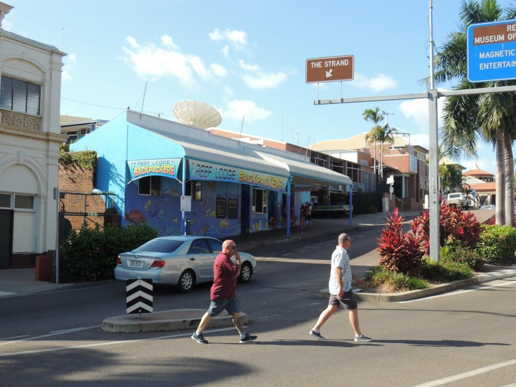 Reef Lodge Backpackers Townsville Eksteriør bilde