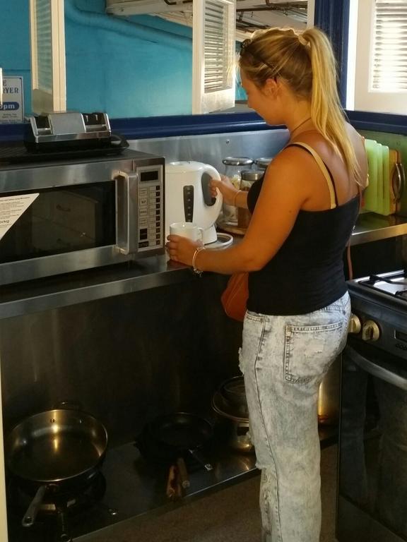 Reef Lodge Backpackers Townsville Eksteriør bilde