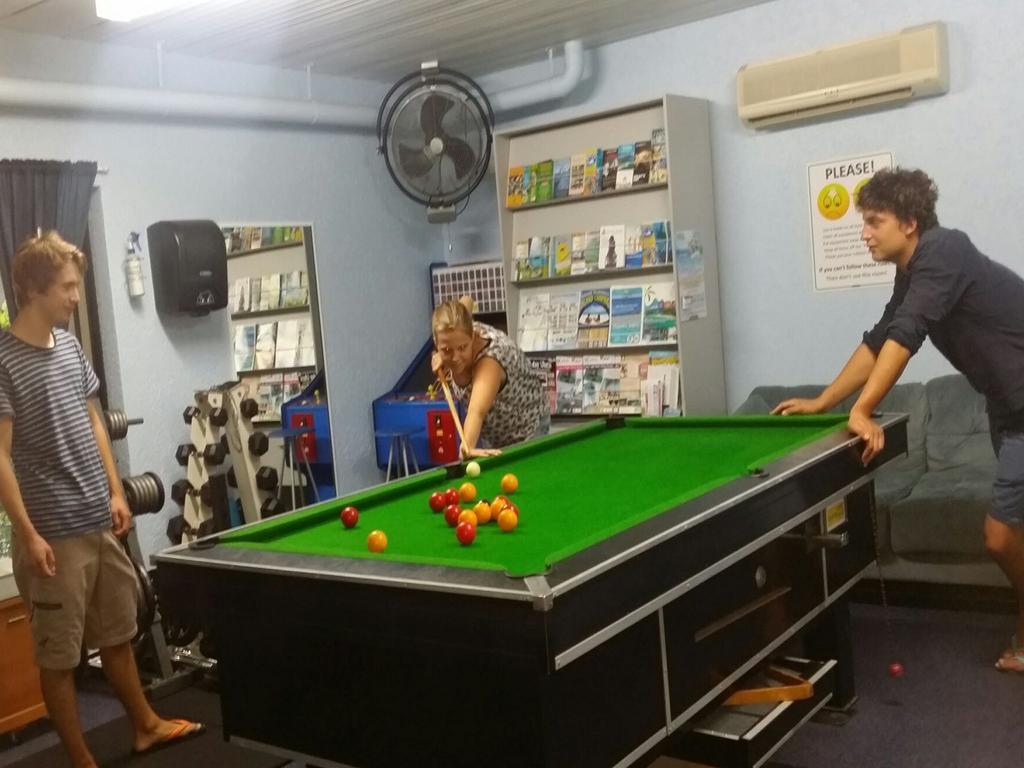 Reef Lodge Backpackers Townsville Eksteriør bilde